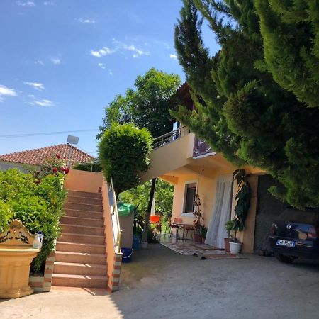Villa Mukaj Fratar Bagian luar foto
