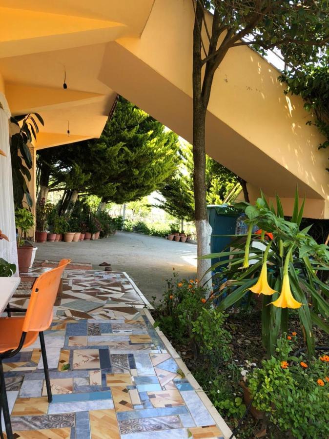 Villa Mukaj Fratar Bagian luar foto